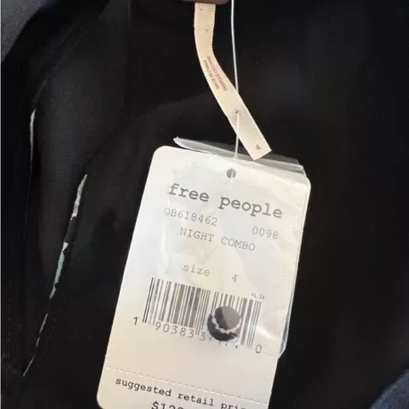 Free People - Picture 10 of 11